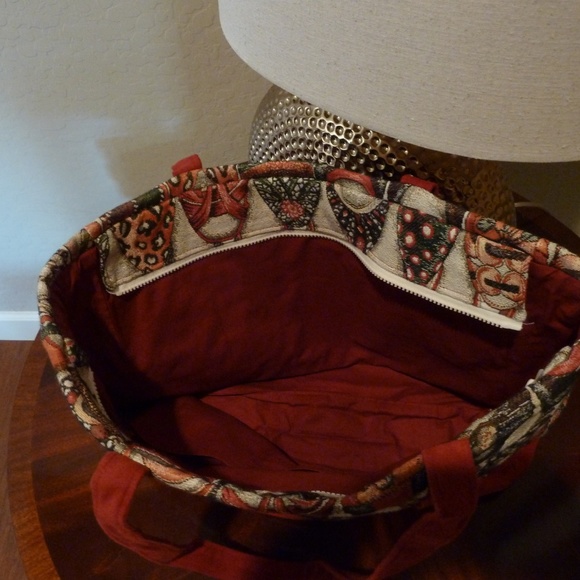 Handbag or Tote NWT Unique Shoes Pattern Handcraft - Picture 6 of 6